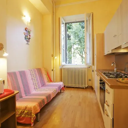 Fiorita Apartment