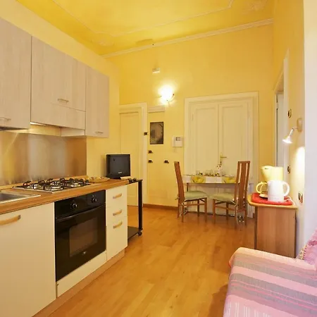 Fiorita Apartment
