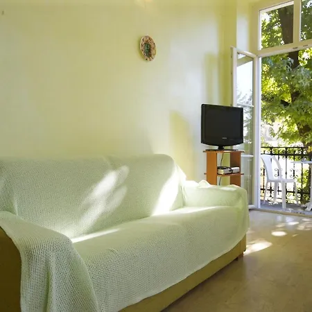 Apartment Fiorita Ghiffa